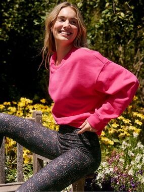 Beyond Yoga LuxeFleece Crewneck Sweatshirt - Vivid Pink / L